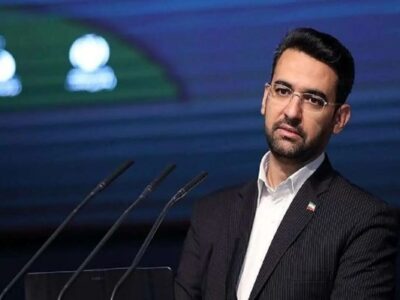 آذری جهرمی به چه کسی کنایه می زند؟/ حالا که قرار است سیم کارت خبرنگاران سیاه شود، قانون تابعیت فرزندان را هم جز برای ظریف برای همه هیئت دولت اجرا کنید