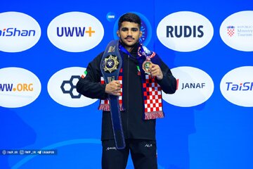 ایستادن شاه‌غلام بر قله جهان؛ فرخی برترین فرنگی‌کار سال شد