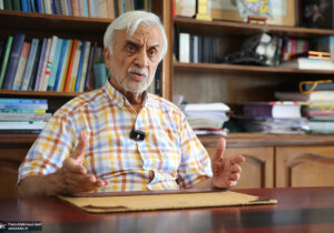 راهکار هاشمی طبا برای رفع ناترازی انرژی:مصرف برق صنعت و آب کشاورزی را۲۰درصدکاهش دهید/فقط خودرو هیبریدی وارد کنید/ مهمتر از همه اینکه با مردم رفیق شوید