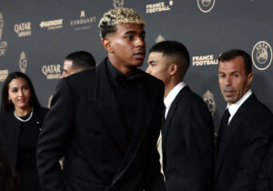 عکس| لامین یامال در راه کریستیانو رونالدو