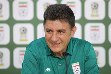 عکس| شوخی با امیرقلعه‌نویی در حال آنالیز مصر!