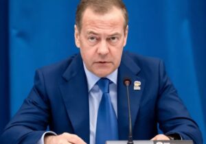 واکنش مدودف به تصمیم ناتو برای انحلال شورای ناتو ـ روسیه