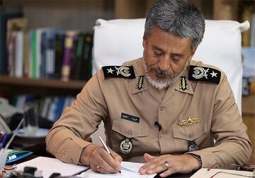 معاون هماهنگی ارتش: تجدیدنظر لازم نحوه عملکرد نیروها در زمین و آسمان و هوا و دریا انجام شده است