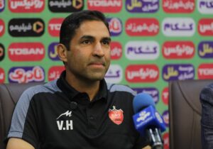 آقا وحید! حق با هواداران پرسپولیس است/ بیش از این خراب نکن ، بگذار محبوبیتی که داری باقی بماند