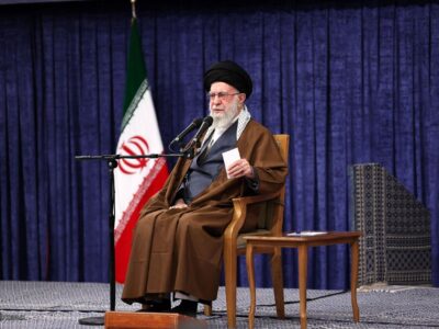 تصاویری از دیدار زنان و دختران مناطق مختلف کشور با رهبر انقلاب/ کدام یک از زنان دولتی در این مراسم حضور داشتند؟