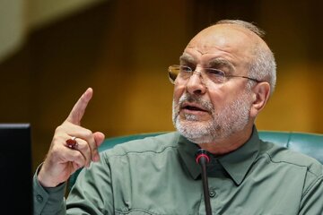 انتقاد قالیباف از تعدد مراکز متعدد تصمیم‌گیری بدون پذیرش مسئولیت/ حکمرانی را نمی‌توان در اتاق‌های دربسته پیش برد