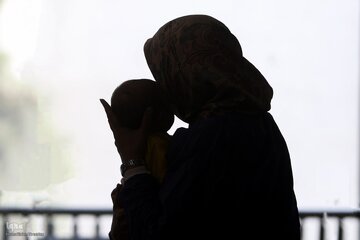 یک‌سوم فرزندخواندگی‌ها در ایران غیرقانونی است؛ اوج بحران در سال ۱۳۹۹