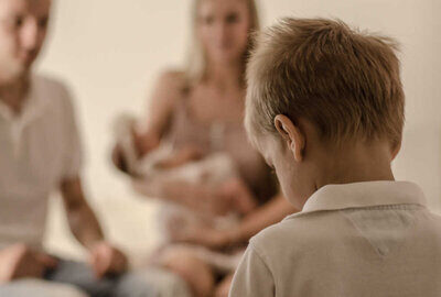 پدر و مادرهای سلطهجو و نسل آلفا؛ مرز باریک میان تربیت و نقض حقوق کودک/ چرا زمان بازتعریف مفهوم والدگری در ایران فرا رسیده است؟