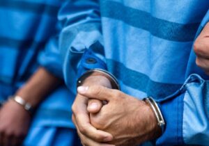 ببینید | وقاحت سارق گوشی قاپ در مقابل مالباخته