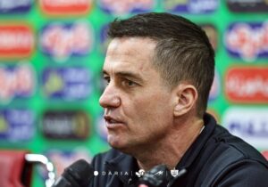 اوسمار: پرسپولیس باید برای قهرمانی بجنگد