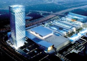 جدال توییتری بر سر ایرانمال/ اشتری توپ را به زمین دولت روحانی انداخت، یاشار سلطانی فرزین را نشانه رفت