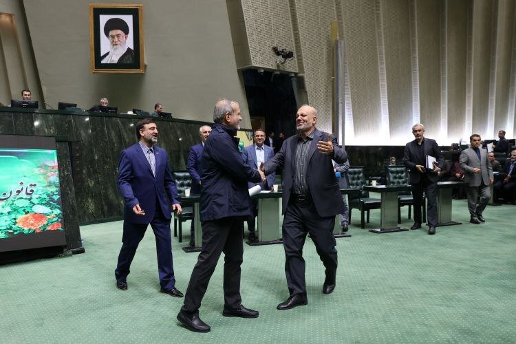 کدام وزرای دولت زیر تیغ استیضاح رفتند؟ کدام وزرای دولت زیر تیغ استیضاح رفتند؟