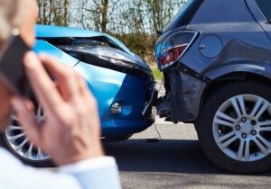 ببینید | تصادف عجیب و هولناک به علت بیدقتی راننده