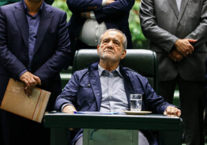 تندروها چه میخواستند و چه شد؛ همه پشت دولت درآمدند/ برذسی اعتراض اصولگرایان به اقدامات طیفهای تندرو