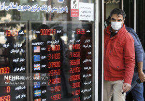 چه کسانی نرخ بازار آزاد دلار را تعیین میکنند؟