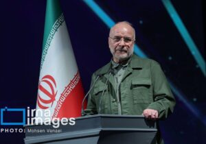 بعضی اصولگرایان باورشان این است که مملکت یک دوره ریاست جمهوری به آنها بدهکار است