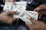افزایش عجیب و غریب قیمت رسمی دلار / نرخهای جدید اعلامی را ببینید