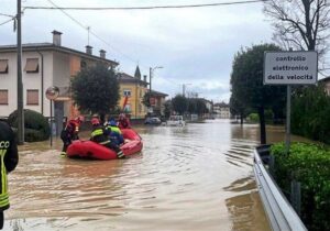 احتمال سیلاب در مازندران شدت گرفت؛ فعالیتهای گردشگری متوقف شود