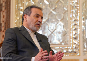 ببینید | عراقچی: توپ در زمین آمریکاست؛ اگر …