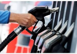 زمان عرضه بنزین پنج هزار تومانی مشخص شد/ جزییات سه نرخ بنزین را ببینید