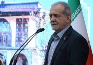 دیدار پزشکیان با خانواده شهید مسیحی + عکس