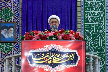 امام جمعه کرمان : دانشجویان ۱۶ آذر در مقابل استعمار آمریکا ایستادند