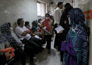 آخرین خبر از وضعیت آنفلوآنزا در کشور/۳۴ درصد از کل عفونتهای تنفسی ثبتشده مربوط به این ویروس/ بیش از سه و نیم برابر آستانه هشدار قرار داریم