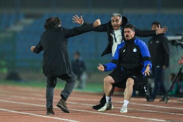 عکس | وریا غفوری از یورگن کلوپ تقلید می‌کند!