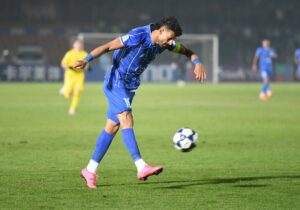 عکس| مادربزرگ ابوالفصل روی تی‌شرت رامین!