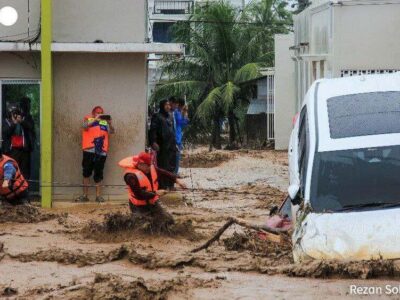 ببینید | سیل بی سابقه در ایالت واشنگتن / ده ها هزار نفر خانه های خود را ترک کردند