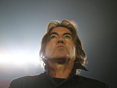 معمای هجومی استقلال برای دربی