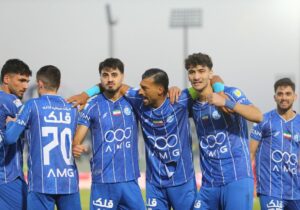 بازی استقلال به تعویق افتاد