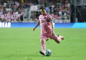 عکس | بادیگاردهای مسی در آمریکا؛ آنها امنیت لئو را تضمین میکنند!