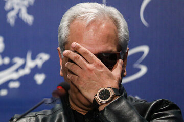 مهران مدیری زیر تیغ انتقاد کاربران؛ پایان محبوبیت یک ستاره؟/ چرا مهران مدیری دیگر طنزپرداز محبوب نیست؟ + توئیت‌ها