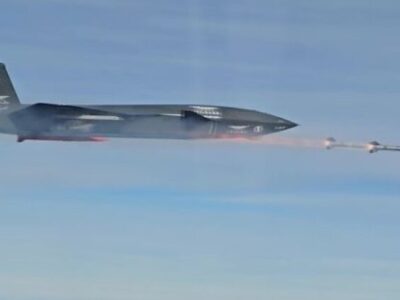 پهپاد بدون سرنشین ترکیه و شلیک موفق موشک هوا به هوا