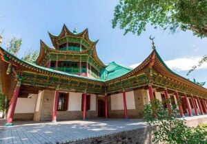 مسجد مرکزی جارکنت قزاقستان؛ یادگار شگفت‌انگیز معماری شرقی در قلب راه ابریشم