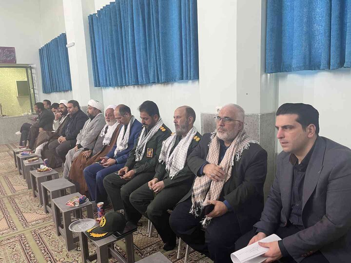 برگزاری همایش تجلیل از بسیجیان کارگری و کارمندی میبد در مسجدالنبی شهرک صنعتی جهان آباد