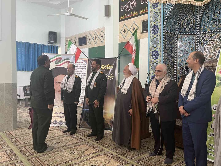 برگزاری همایش تجلیل از بسیجیان کارگری و کارمندی میبد در مسجدالنبی شهرک صنعتی جهان آباد