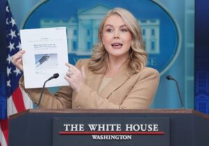 جنجال در آمریکا درباره دستور حمله دوم؛ کاخ سفید دفاع کرد/ قانونگذاران تهدید کردند: روز پنجشنبه بعدازظهر همه چیز روشن خواهد شد