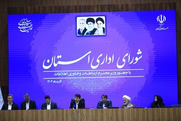 تاکید وزیر ارتباطات بر شتاب‌گیری گسترش تلفن همراه نسل پنجم در استان کرمان