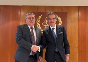 رایزنی اولیانوف با گروسی درباره برنامه هستهای ایران