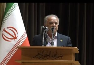 دادرسی عادلانه، وکیل مستقل و قانون اساسی