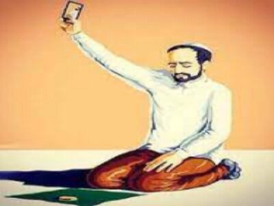 کتمان اعمال نیک یا اظهار عمل صالح