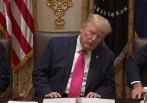 گاردین: متحدان آمریکا، برای خیانت بعدی واشنگتن آماده باشند