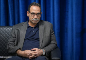 ما جایگاهمان را در خاورمیانه از دست دادهایم/ بازار هنر دنیا هماکنون متمرکز بر جنبشهای هنری عراق است/ حاضر نیستم گبه را با فرش دوره صفوی عوض کنم