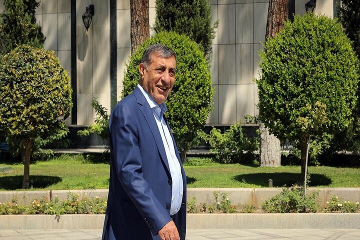 استاندار تهران: خط سفید یعنی چه؟/ قائم پناه: نباید بگوییم مردم فقیرند پس بقیه هم فقیر باشند استاندار تهران: خط سفید یعنی چه؟/ قائم پناه: نباید بگوییم مردم فقیرند پس بقیه هم فقیر باشند