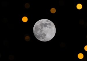 امشب چشم از آسمان بر ندارید!