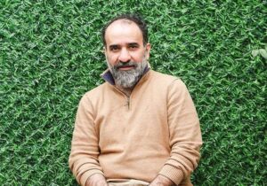 آخرین خبر از وضعیت جسمی رضا امیرخانی؛ ثبات حیاتی با شیب کند بهبود