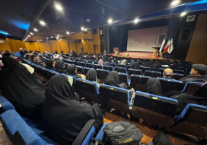 آنجا که هنر به گریه افتاد؛ تالار کومش سمنان در برابر پیکر شهید گمنام ایستاد و بغض شهر ترک  برداشت