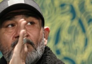 ببینید | مهران غفوریان هم برای توهین به نمادهای ایرانی از مردم عذرخواهی کرد